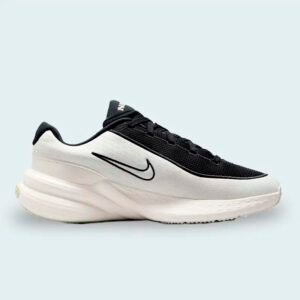 Nike Uplift SC